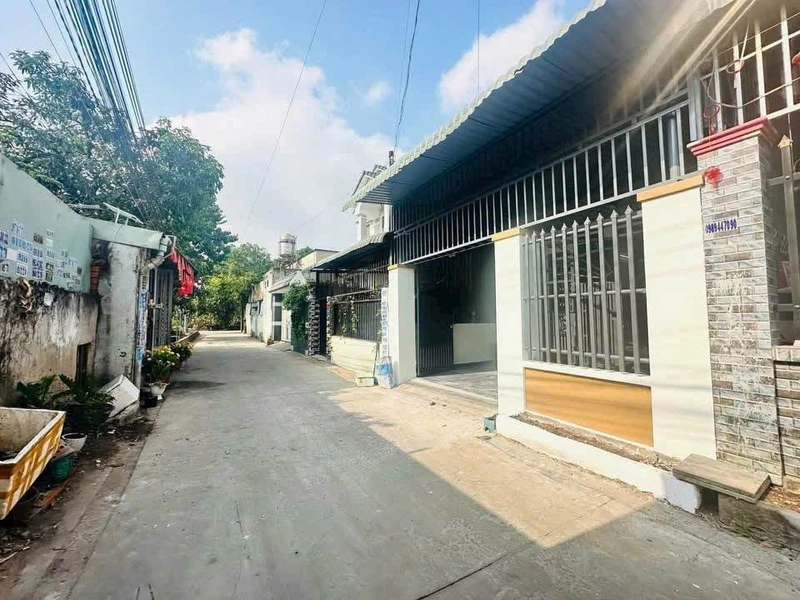 Bán nhà 2 phòng ngủ 93m² gần KDC Phú Hòa 2