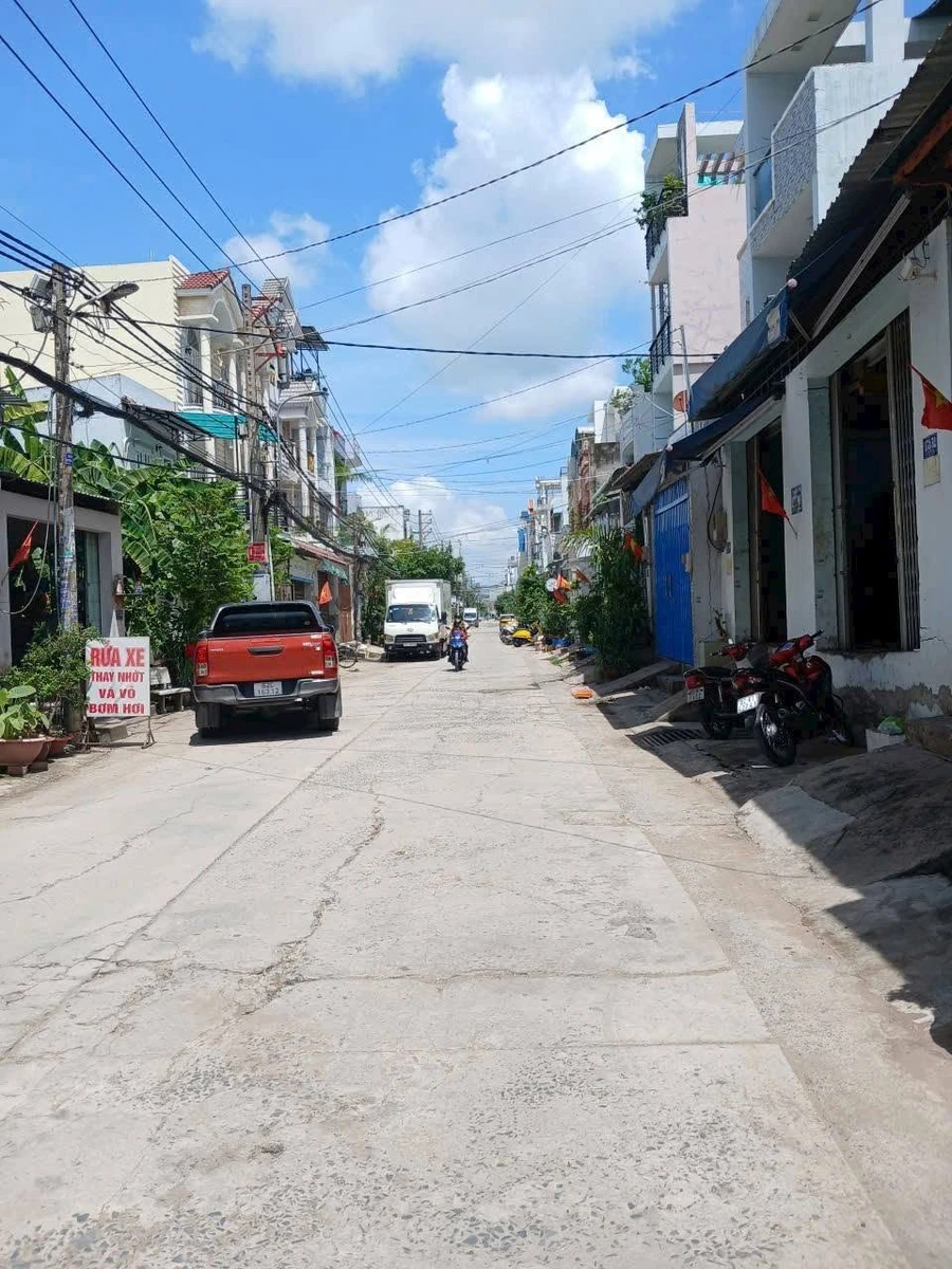 Bán nhà 3 tầng 68m² Tân Phú khu an ninh 6 tỷ - Ảnh thu nhỏ 4