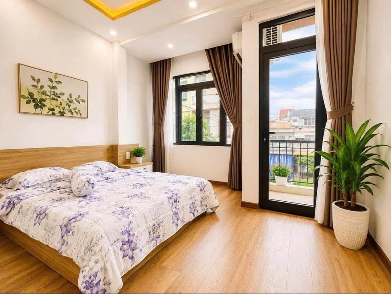 Bán nhà 3 tầng mặt tiền 60m2 Hòa Cường Hải Châu, Đà Nẵng