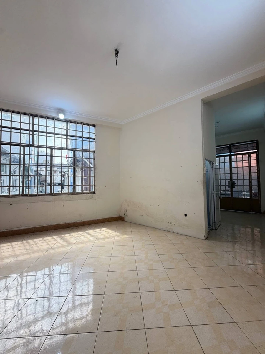 Bán nhà Quận 5 mặt tiền Hải Thượng Lãn Ông 90m² 5 tầng 9.7 tỷ - Ảnh thu nhỏ 4