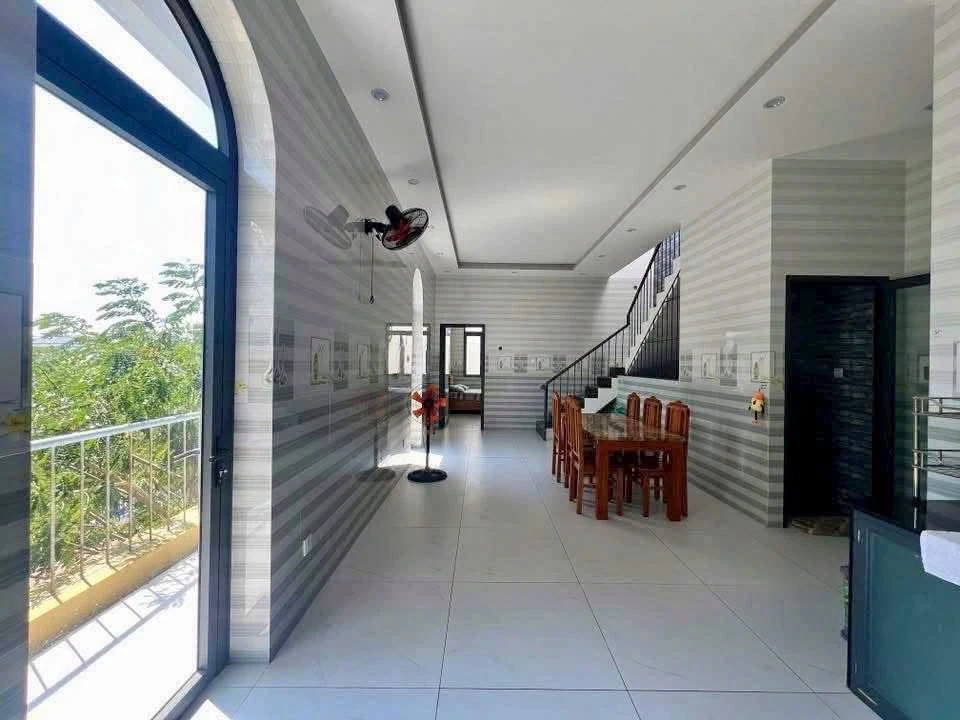 Bán nhà lầu lô góc 97m2 TP. Phan Thiết, 8.3 tỷ - Ảnh thu nhỏ 5