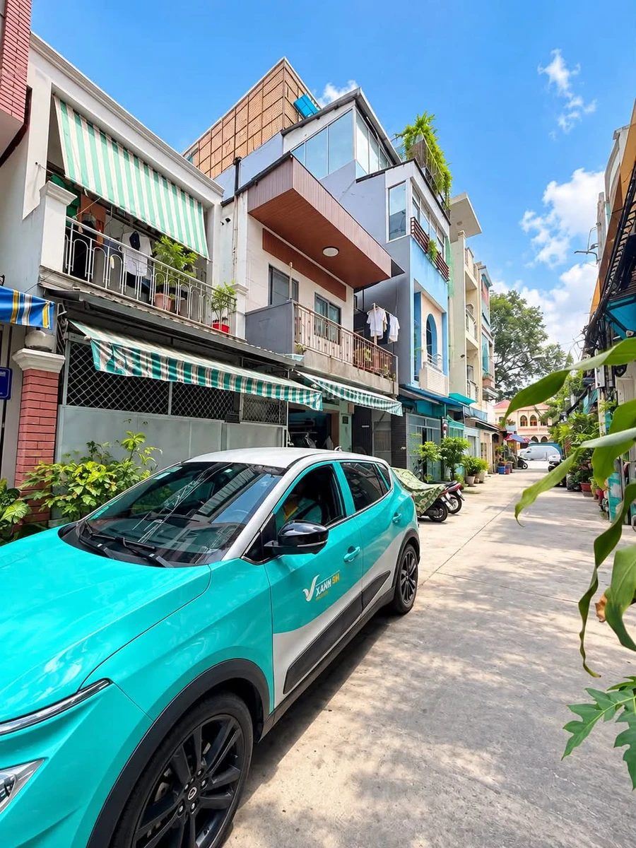 Bán nhà hẻm xe hơi 3 tầng 52,2m2 bờ kè Trường Sa Quận 3, giá 8,2 tỷ - Ảnh 1