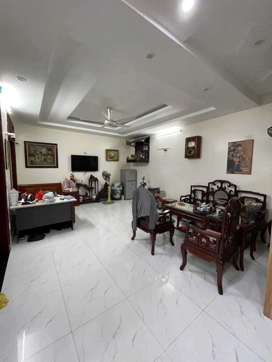 Bán nhà phố 90m2 3 tầng chợ Cột Đèn dưới 5 tỷ - Ảnh thu nhỏ 4