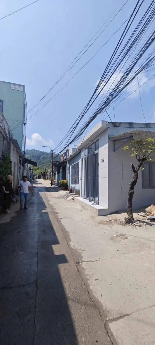 Bán nhà 2 mặt kiệt kèm 2 phòng trọ, 92m2, kiệt ô tô 317 Âu Cơ, Đà Nẵng - Ảnh 1