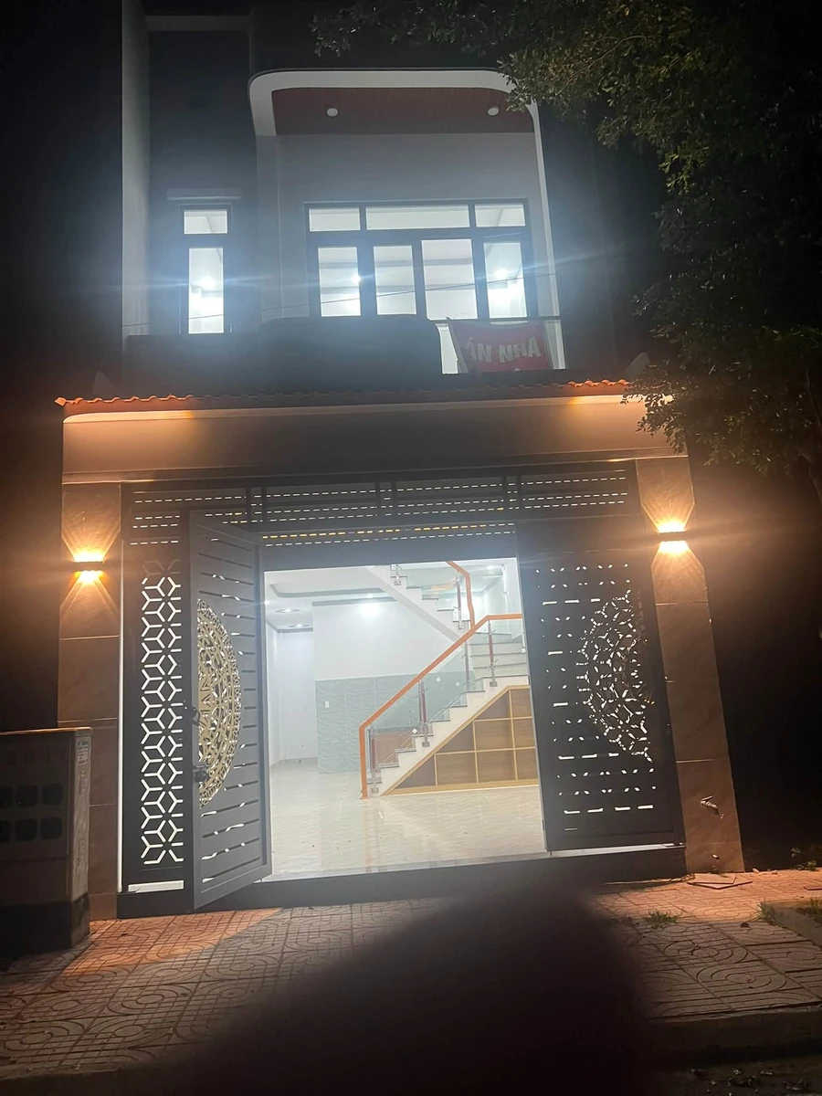 Bán nhà 1 trệt 1 lầu 5x16m, 3 phòng ngủ, giá 2,28 tỷ, KĐT Phương Trường An Bến Cát - Ảnh 1