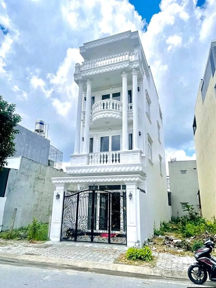 Nhà bán 4 phòng ngủ KDC Bàu Cả, 90m² - Ảnh 1