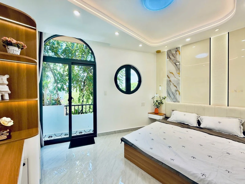 Bán nhà mặt tiền Trường Sa 5 tầng 4,5x7m, 3PN, giá 9,95 tỷ