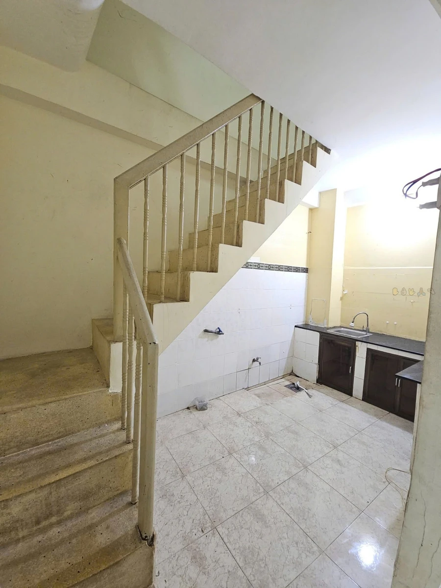 Bán nhà 4 tầng BTCT 2PN 27,95m² Dương Bá Trạc Quận 8 giá 4 tỷ - Ảnh 1