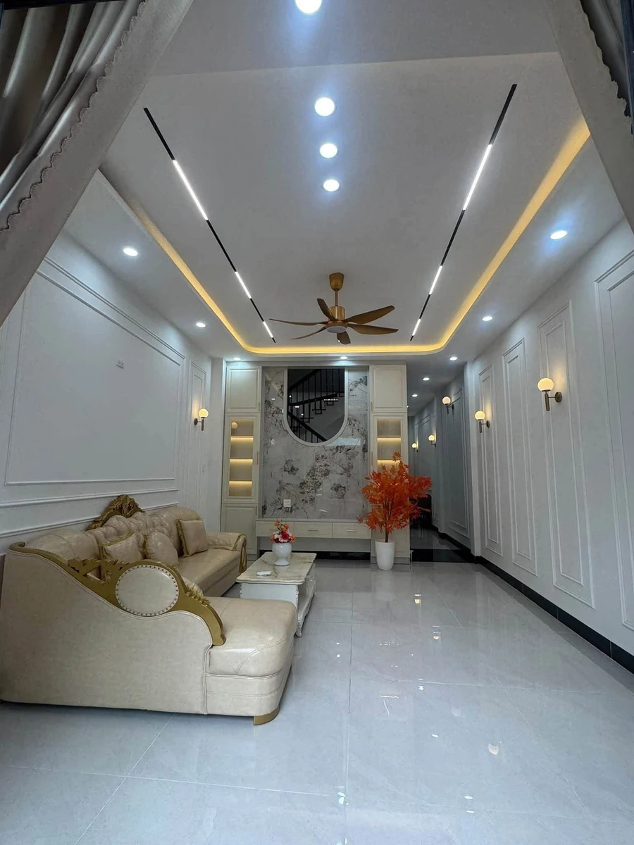 Bán nhà mặt tiền Thanh Niên 60m² 4PN gần biển Quy Nhơn - Ảnh 1