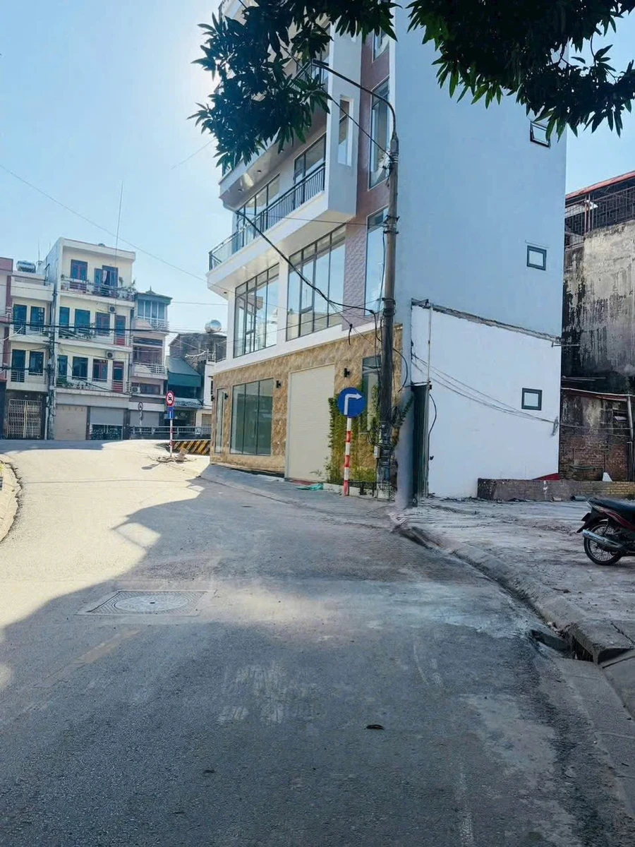 Bán đất mặt tiền 7.7m, hơn 40m2 gần Sông Sặt, Quận 7 - Ảnh thu nhỏ 4