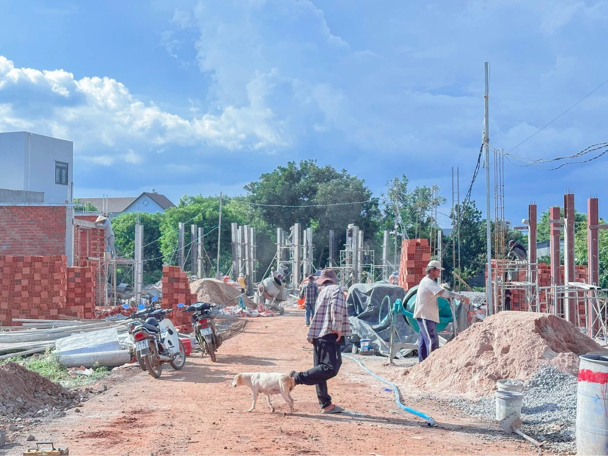 Nhà lầu 3PN bán Long Khánh, 81m², 1,85 tỷ - Ảnh thu nhỏ 4