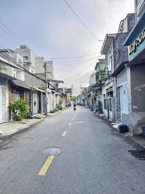 Bán lô đất mặt tiền Nguyễn Đức Thiệu 335m², ngang hơn 9m, Phường Dĩ An, giá 10,9 tỷ