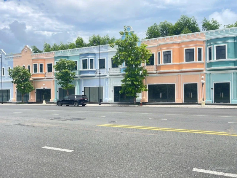 Chính chủ bán shophouse Vinwonder Phú Quốc đối diện Safari