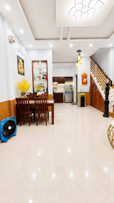 Bán nhà mặt tiền đường Hoàng Diệu Huế 32m², 3 phòng 2.95 tỷ