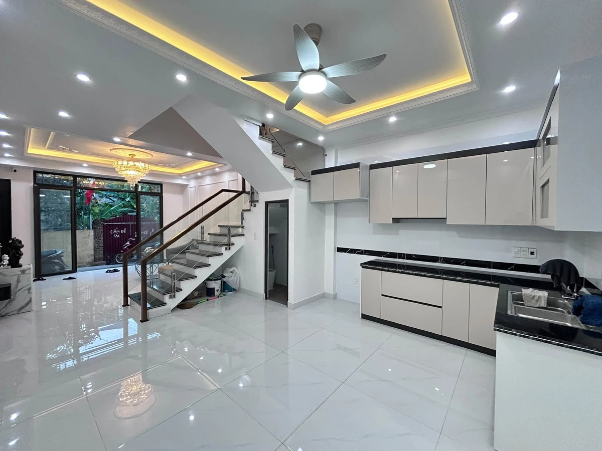 Nhà 4 tầng độc lập Phương Lưu, 50m², 4PN, 3,4 tỷ - Ảnh thu nhỏ 3