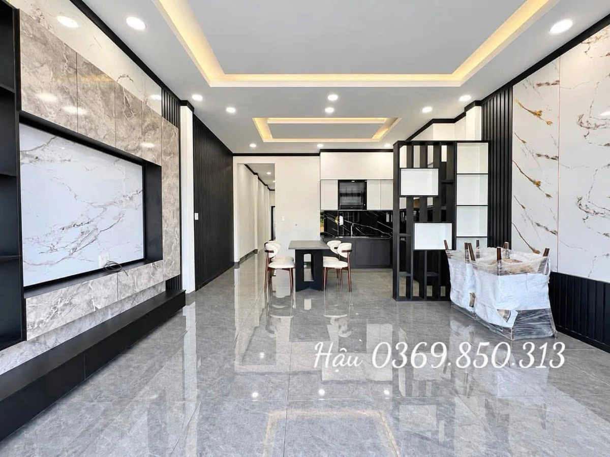 Nhà phố mặt tiền Long Khánh 130m2, 3PN giá 1 tỷ 450 triệu - Ảnh thu nhỏ 3