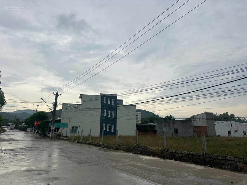 Đất thổ cư Nam Nha Trang đường chính rộng 20m, 3.45 tỷ - gần làng đại học - Sungroup