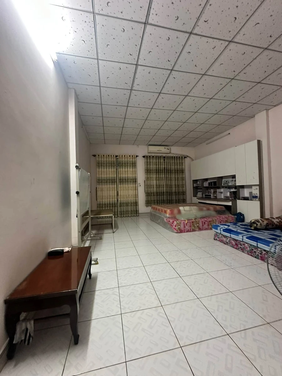 Bán nhà 1 trệt 1 lầu mặt tiền Trương Định, Tân Mai, Biên Hòa, 74m², 8,49 tỷ - Ảnh thu nhỏ 3