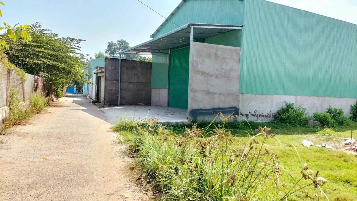 Bán kho 500m2 full thổ cư Bến Lức Long An 7,5 tỷ - Ảnh thu nhỏ 3