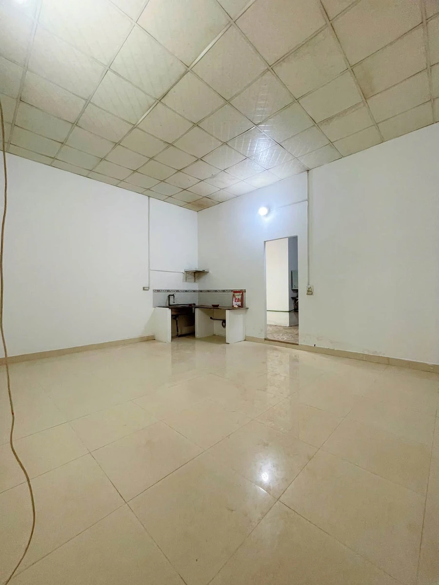 Bán nhà 2 phòng ngủ 150m² gần chợ Âu Cơ 990 triệu - Ảnh thu nhỏ 2