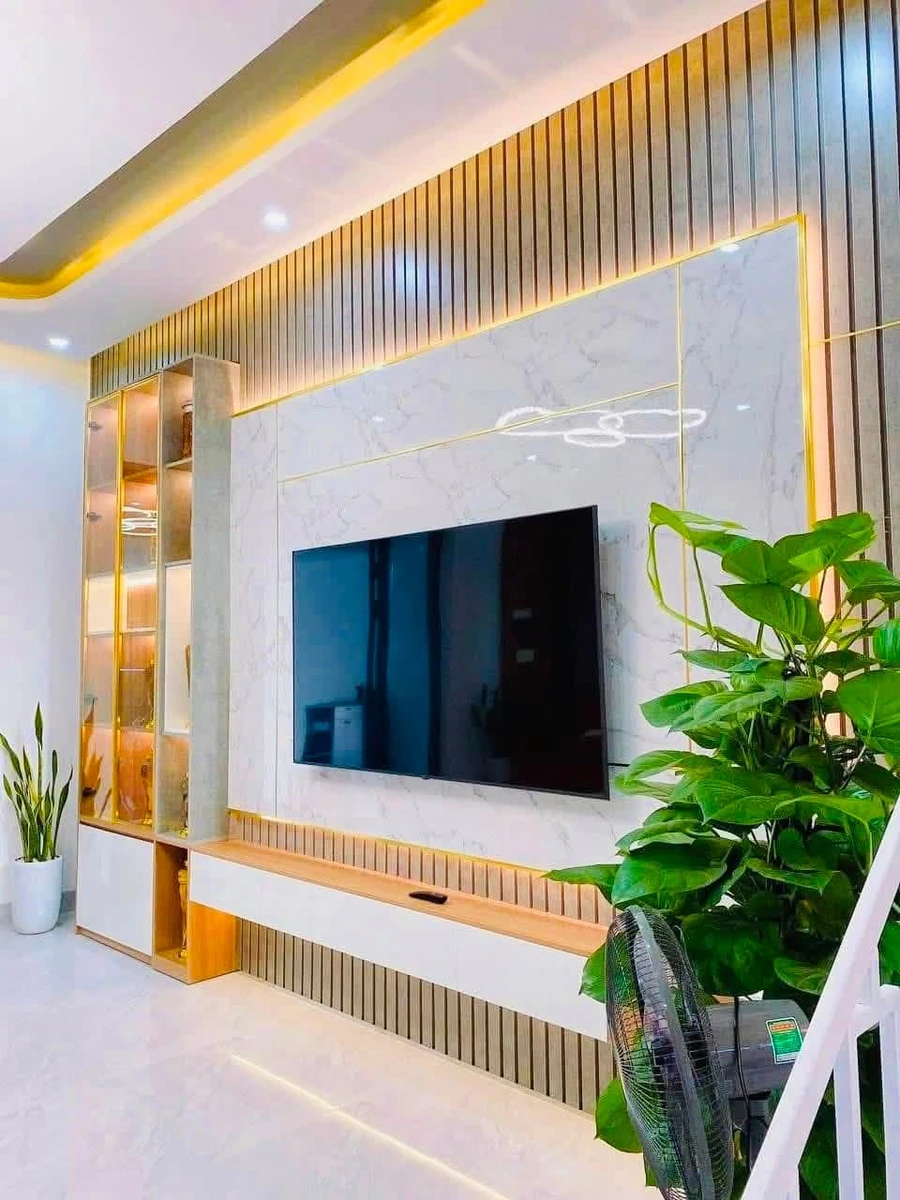 Nhà 3 tầng mặt tiền Trần Cao Vân, 110m², Quảng Ngãi - Ảnh thu nhỏ 2