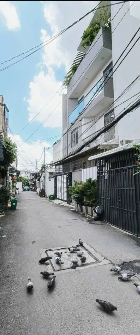 Nhà cấp 4 bán 60m² gần ngã 4 Thủ Đức, 4.4 tỷ - Ảnh 1