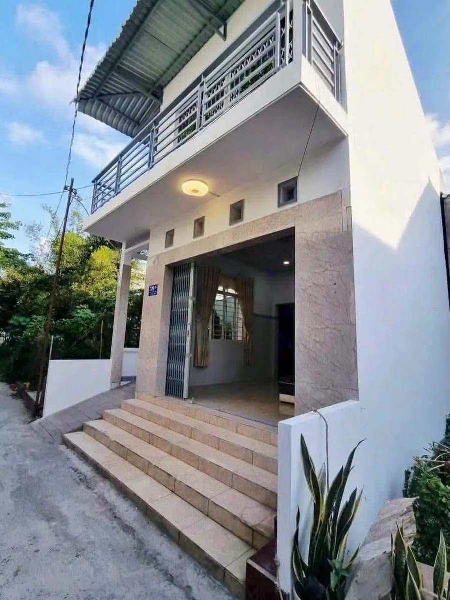 Bán nhà 1 trệt 1 lầu 68m² Phú Tân 1 tỷ 250 triệu - Ảnh 1
