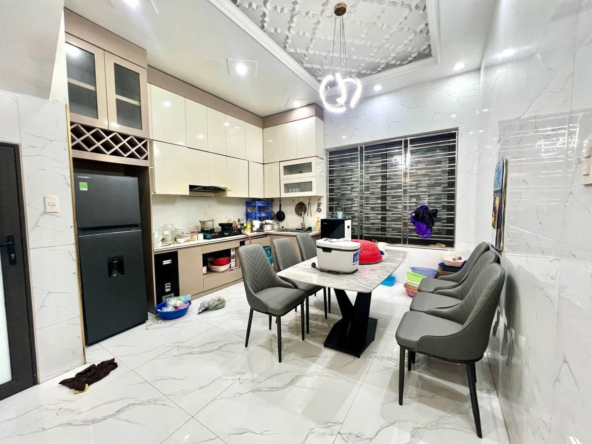 Bán nhà 4 tầng 60m2 gần 3 tỷ, ngõ nông, Quận 5 - Ảnh thu nhỏ 3