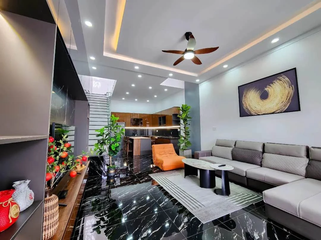 Nhà bán 3 phòng ngủ 120m² Đồng Khởi, 5 tỷ 500 triệu - Ảnh 1