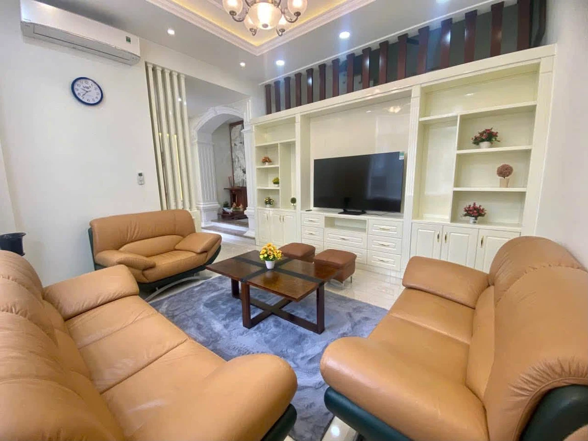 Bán biệt thự liền kề Mỹ Phú 3 Phú Mỹ Hưng 124,3m2, 4PN, giá 45 tỷ - Ảnh thu nhỏ 3