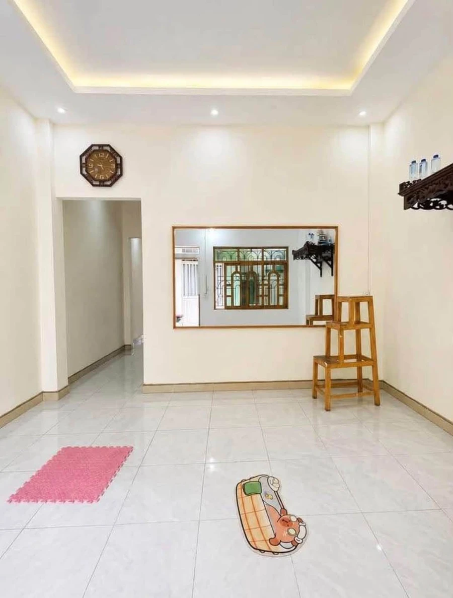 Bán nhà C4 Kim Tân 60m² 2 phòng ngủ 1 tỷ 299 - Ảnh 1