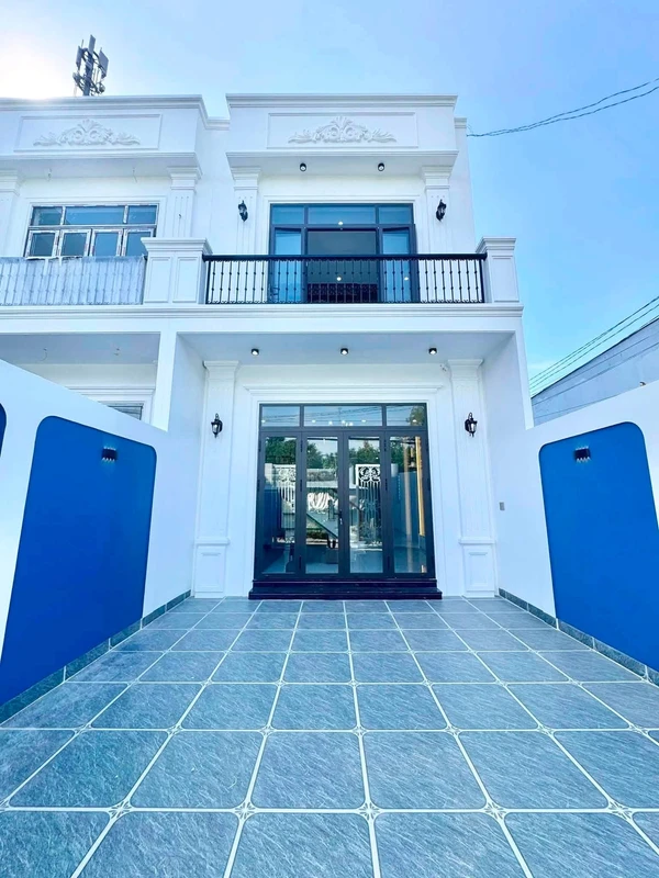 Bán nhà mặt tiền đường Vàm Trư 5x21m, 3 phòng ngủ, giá 2,69 tỷ, Rạch Giá