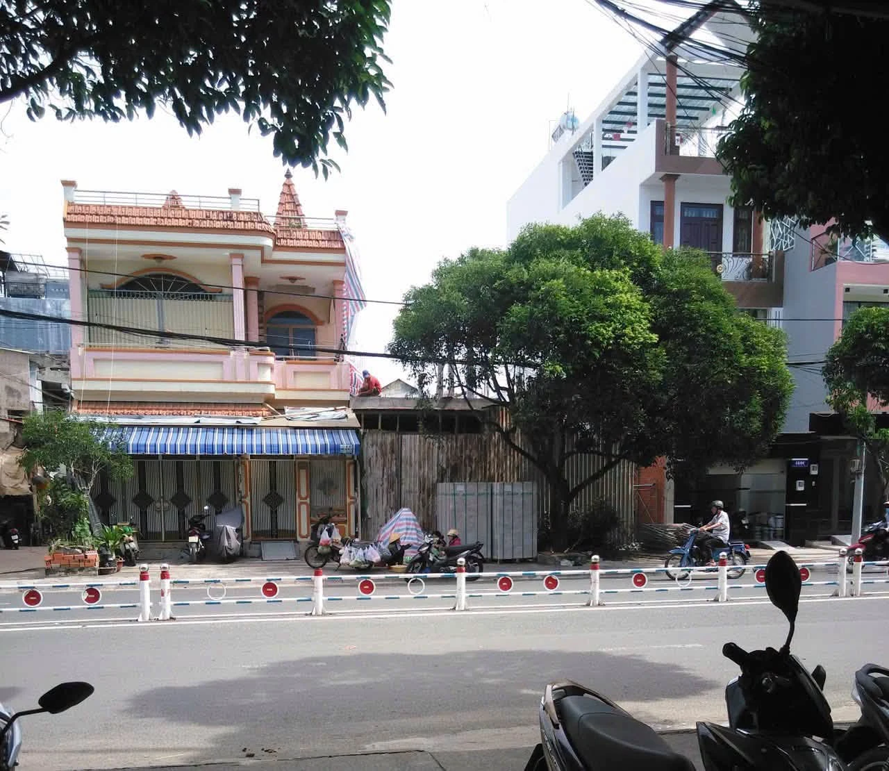 Bán nhà phố 4x14m, 4 tầng, 4PN, gần Aeon Mall, Tân Phú, giá 5 tỷ - Ảnh 1