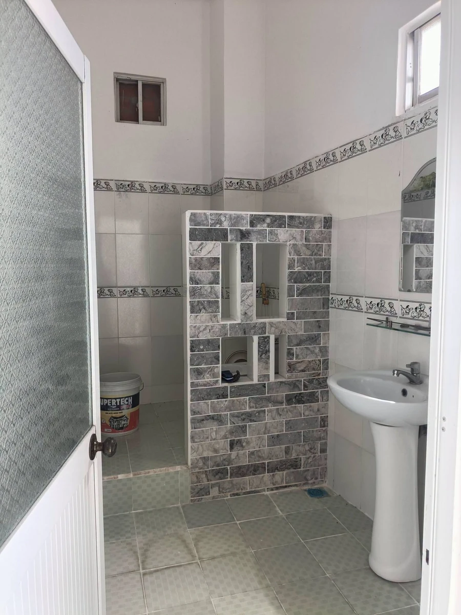 Bán nhà 2 tầng 120m2 gần Nguyễn Tất Thành, Bình Kiến - Ảnh thu nhỏ 5