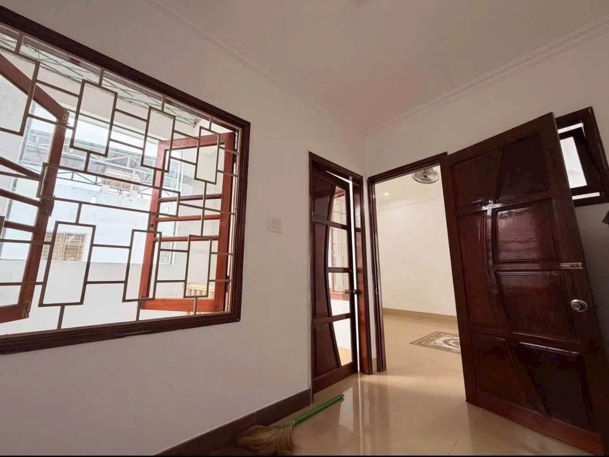 Bán nhà 3 tầng mặt tiền Tô Hiến Thành Quy Nhơn 71m² - Ảnh thu nhỏ 4