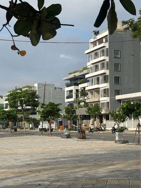 Bán lô góc Sơn Trà 86m2 cách biển 100m - 6 tỷ 150