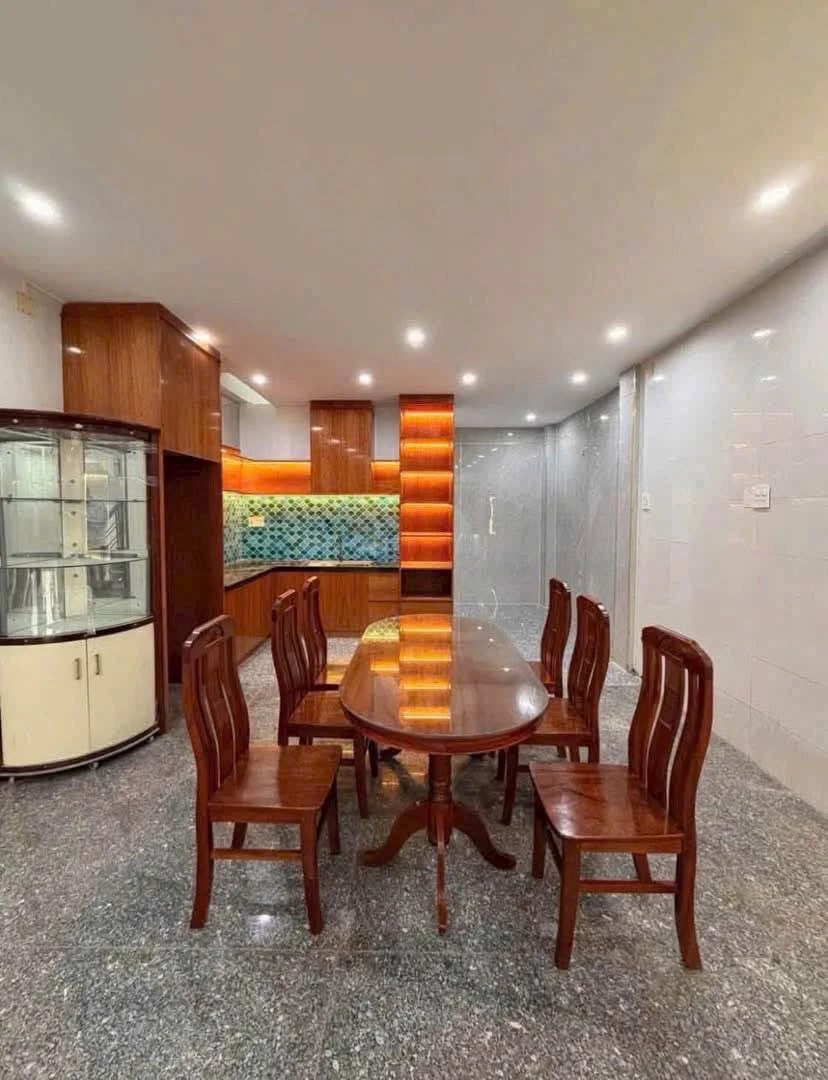 Bán nhà 3 tầng 71m² mặt tiền Tô Hiến Thành, Quy Nhơn - Ảnh thu nhỏ 3