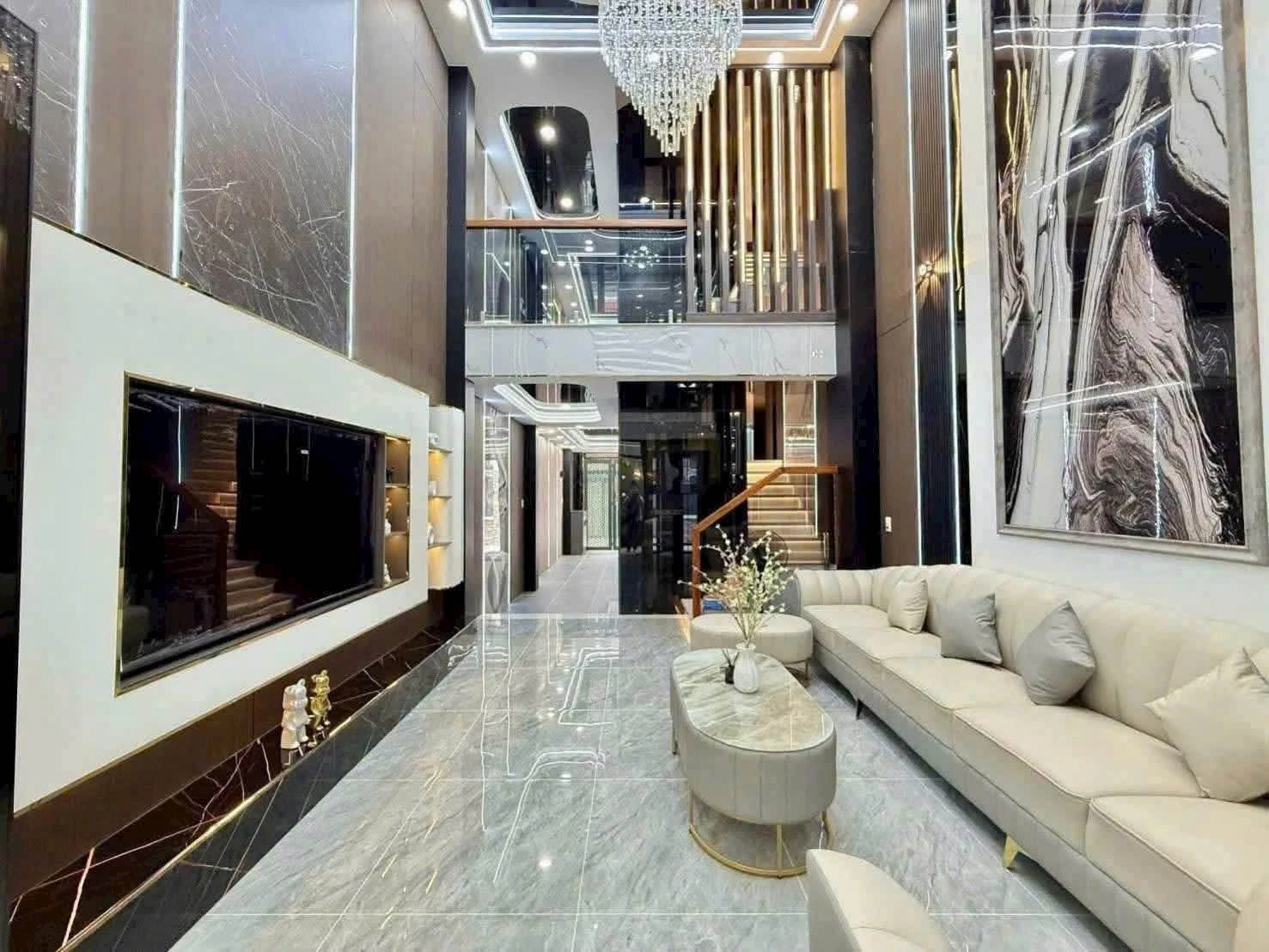 Bán nhà 1 trệt 1 lửng 3 lầu có thang máy 72m2, 4PN, hẻm xe hơi Nguyễn Văn Quá, Quận 12 - Ảnh 1