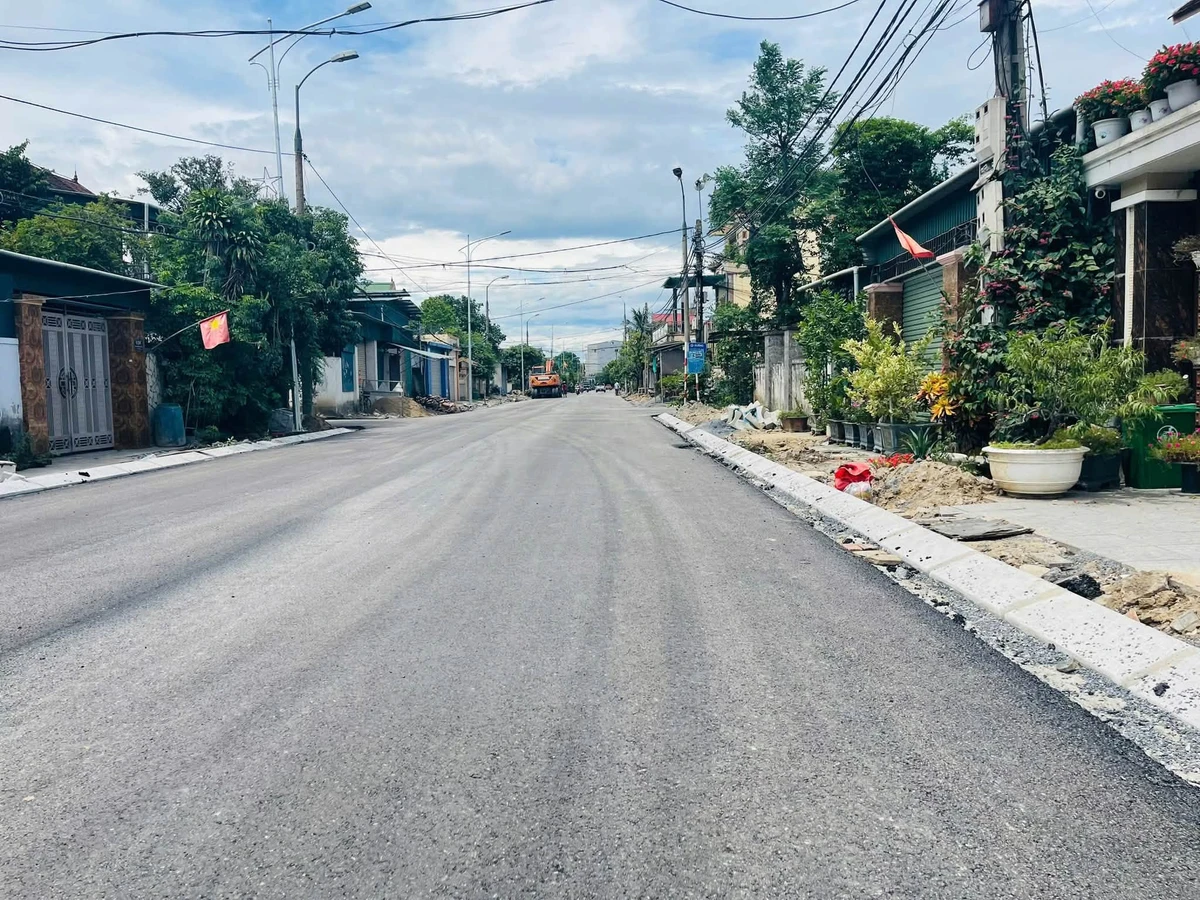 Bán đất kèm nhà cấp 4, 2PN, 167.4m2, MT Nguyễn Gia Thiều, TP Vinh - Ảnh thu nhỏ 2