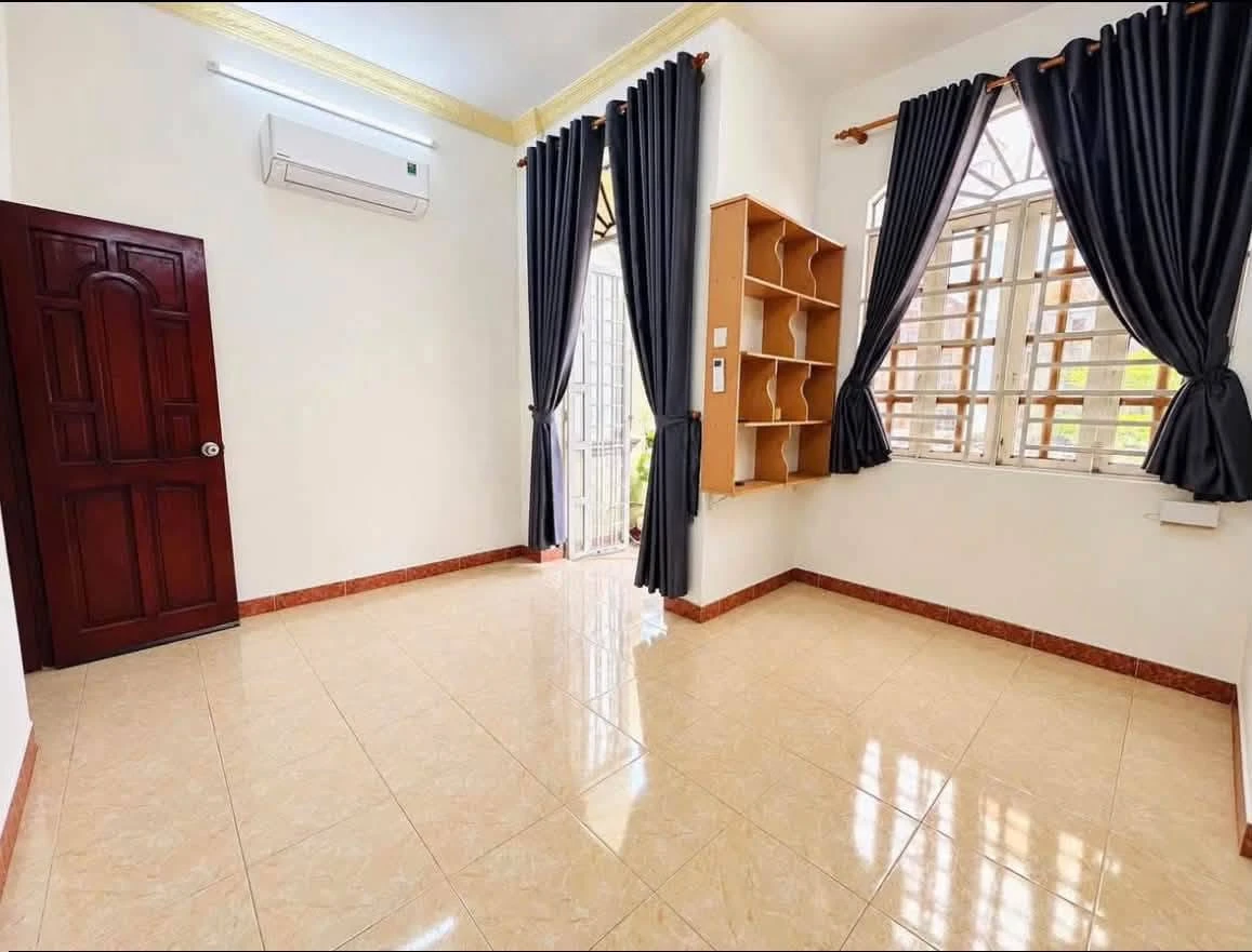 Bán nhà mặt tiền Phạm Văn Bạch, 42m², 3.75 tỷ - Ảnh thu nhỏ 3