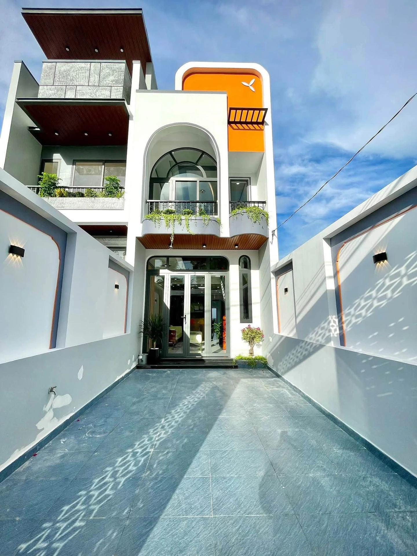 Bán nhà 1 trệt 1 lửng mặt tiền ấp Lộc Tiền, Mỹ Lộc, 131m2, giá 2,799 tỷ - Ảnh 1