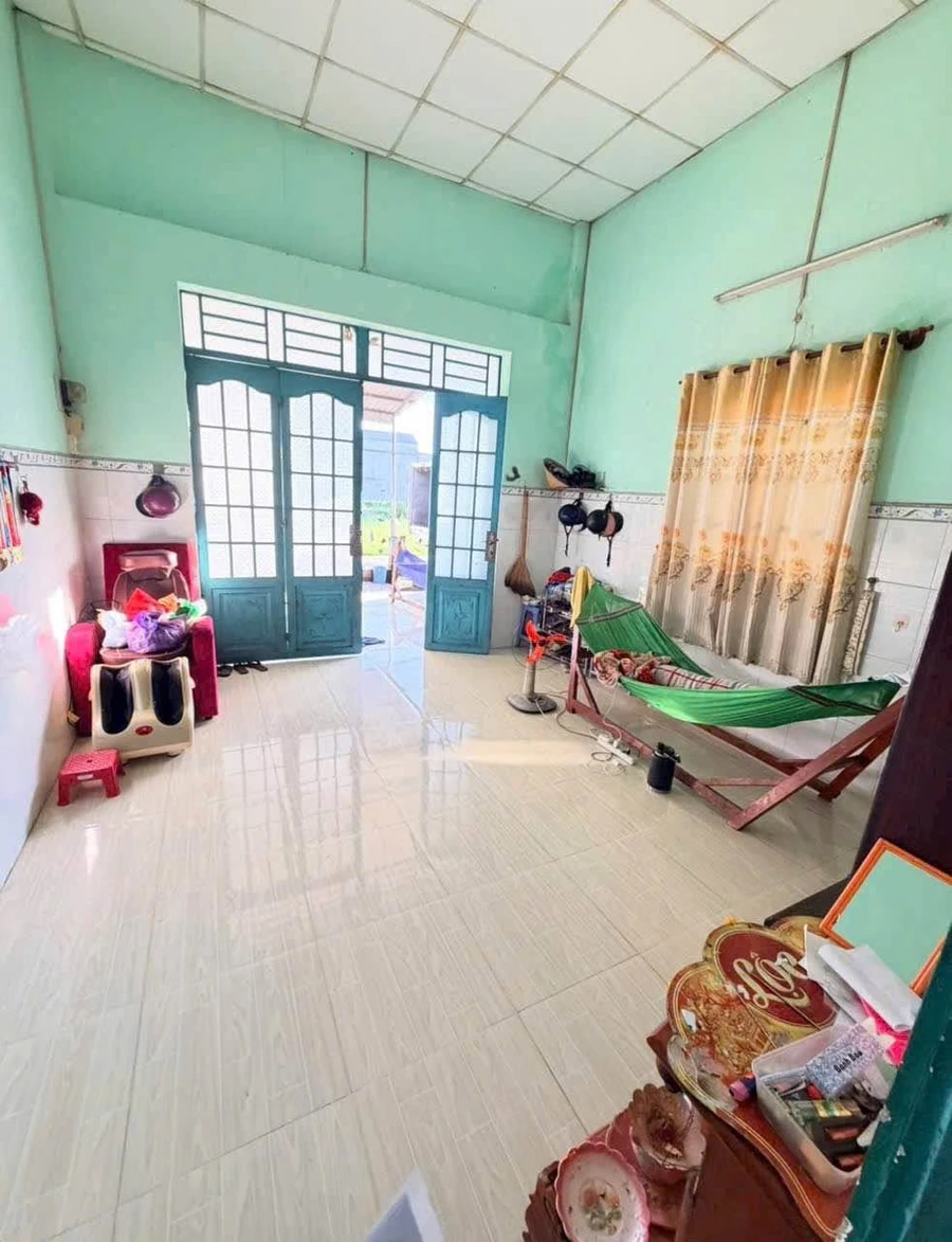 Bán nhà cấp 4 Bến Lức Long An 100m² sổ hồng 2 tỷ - Ảnh thu nhỏ 4