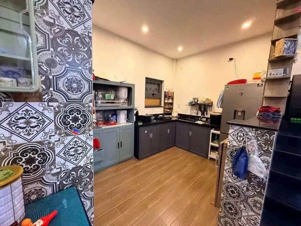 Bán nhà 2 tầng 62.4m2, 2PN 2WC, gần Tháp Đôi, Q1 - Ảnh thu nhỏ 3
