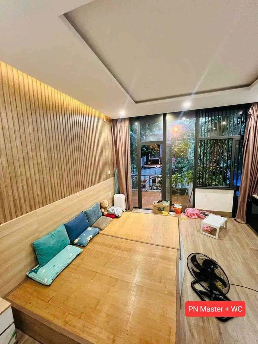 Bán nhà 3 tầng mặt tiền Nguyễn Giản Thanh, Thanh Khê, 90m², 3PN, hơn 6 tỷ - Ảnh thu nhỏ 2