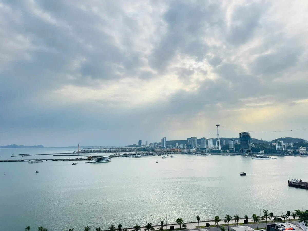 Bán căn Studio 37m² view vịnh Sapphire Hạ Long 2 tỷ - Ảnh 1
