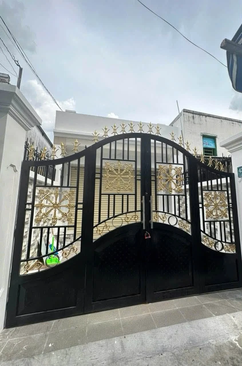 Bán nhà hẻm xe hơi 75m² đường Lê Văn Khương, Quận 12, giá nhỉnh 4 tỷ - Ảnh 1
