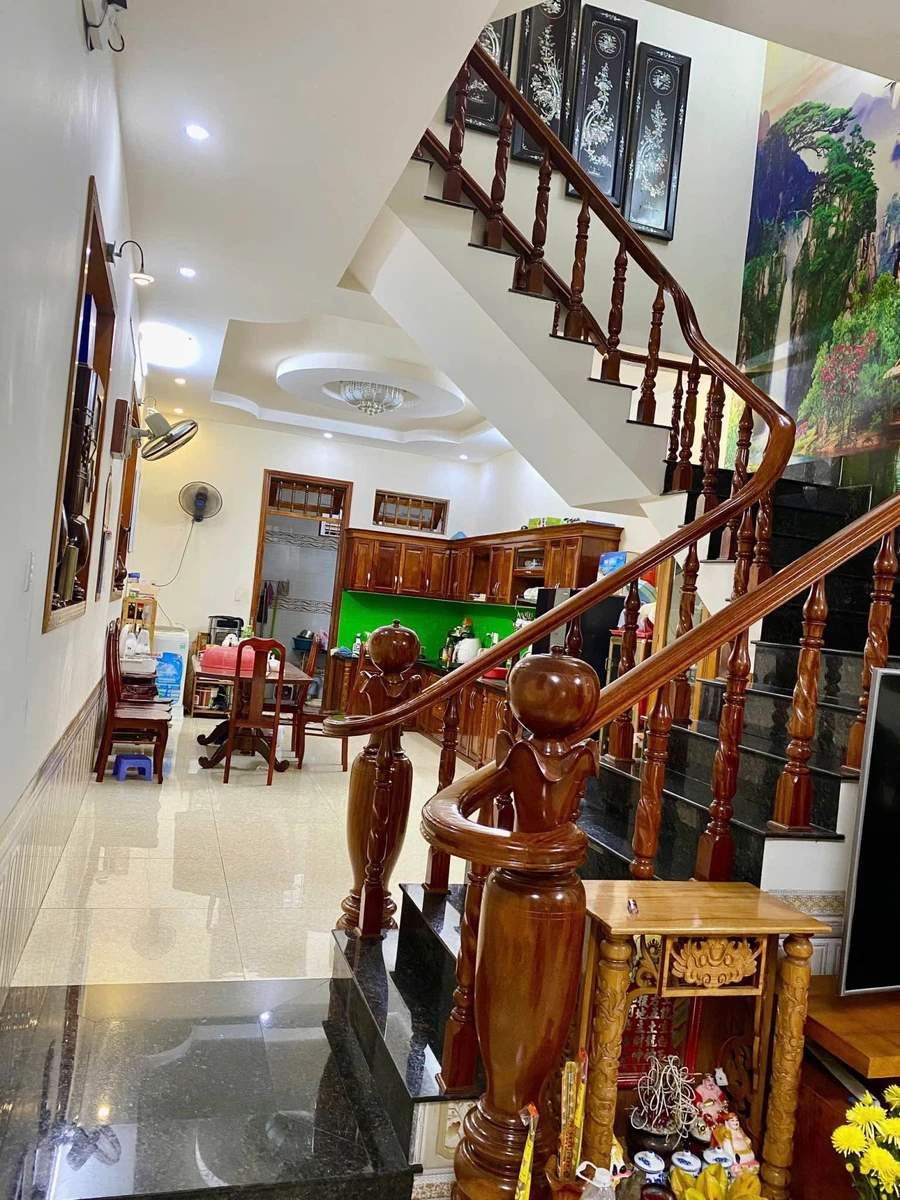 Bán nhà mặt tiền Nguyễn Thiện Thuật 105m² 4PN, Vũng Tàu 10,5 tỷ - Ảnh thu nhỏ 5