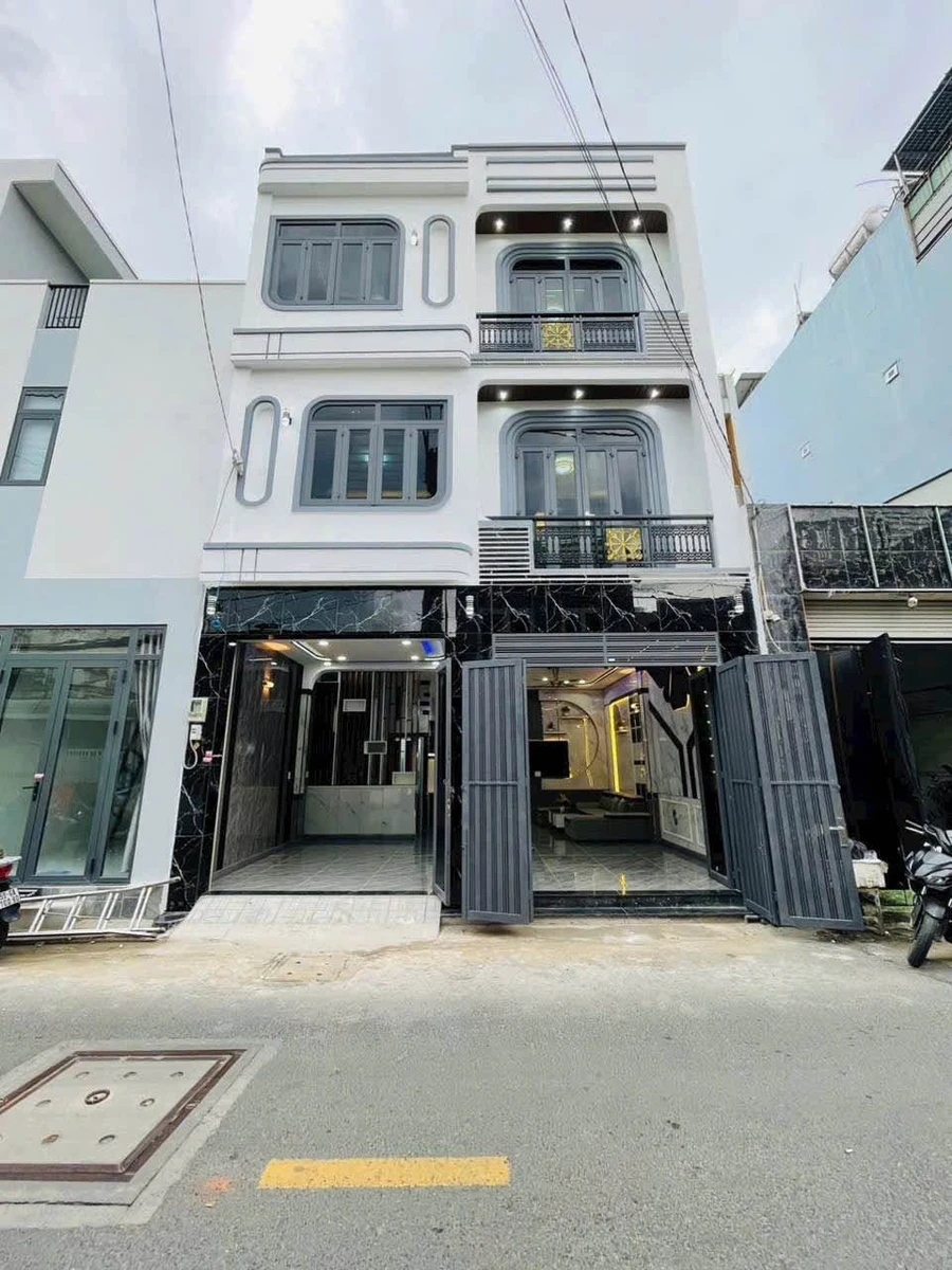 Bán nhà mặt tiền 4 tầng 7,3x7,5m đường Tân Thới Hiệp 14, Quận 12, giá 7,89 tỷ - Ảnh thu nhỏ 2