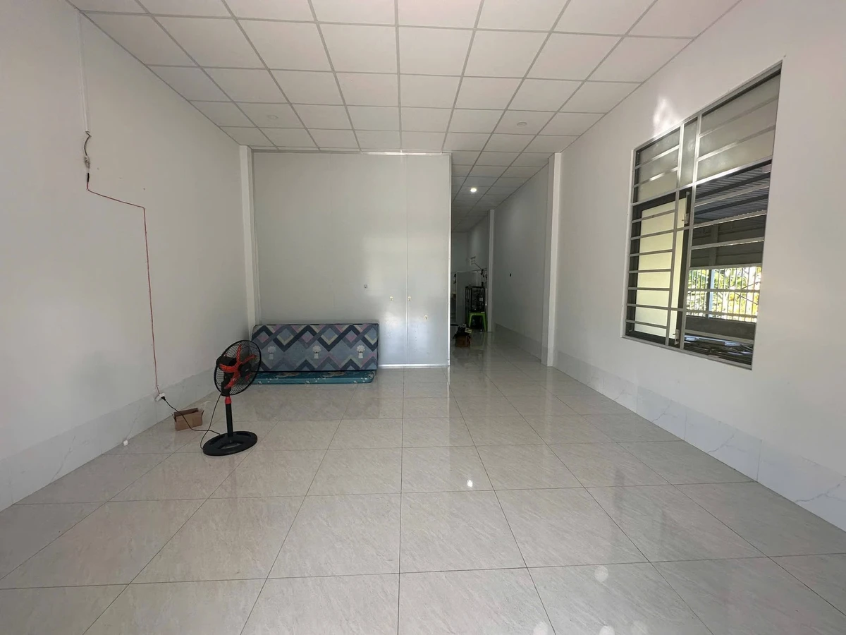 Cho thuê nhà nguyên căn 100m2 mặt tiền Phan Thiết - Ảnh thu nhỏ 4