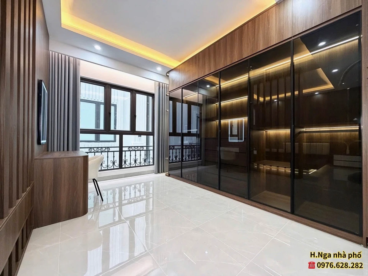 Bán nhà 4 tầng, 41m², full nội thất, Hồ Sen, chưa 4 tỷ - Ảnh thu nhỏ 4